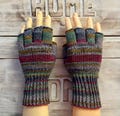 Fingerless gloves, market women, musicians, riders,...size 7 - 8
