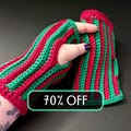 Size L/XL Christmas Wrist Warmers Soft Cotton Stretchy Red and Green Holiday Winter Fingerless Gloves with Thumb Hole